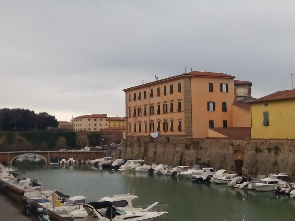 Dogana D'Acqua Rooms & Art Livorno Exterior photo